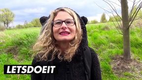 Izzy Mendosa Rides A Big Cock In The Backseat