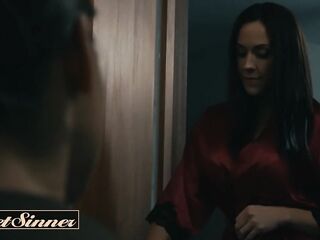 PLEASANT SINNER - Roommate Drama Turns Into Excitement As mother I'd like to fuck Rides Her Bf To Release Her Stress