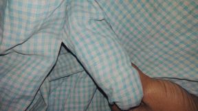 Desi lungi boy masturbation by himself.