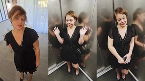 je me gode dans l ascenseur