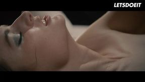 Leanne Lace's lustful surrender in a fantasy slam