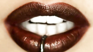 Sophie Dee Poking In The Tabouret With Her Jugs