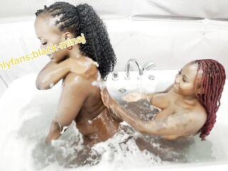 LESBO NURSES SHOWERING AND LICKING EVERY OTHER PREVIOUS TO GOING IN AN OPERATION ROOM