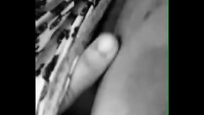 Novinha Ana Paula Alves dando dedada na buceta