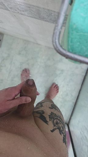 Confidence in Every Angle: My Exclusive Reveal - Onlyfans Lkingsbr