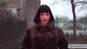 Sofia laat alle geheimen over afzuigen zien
