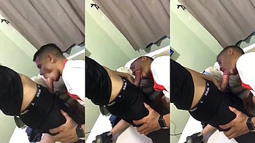 Colocando meu amigo pra mamar meu pirocao grande e grosso depois da escola