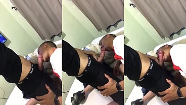 Colocando meu amigo pra mamar meu pirocao grande e grosso depois da escola