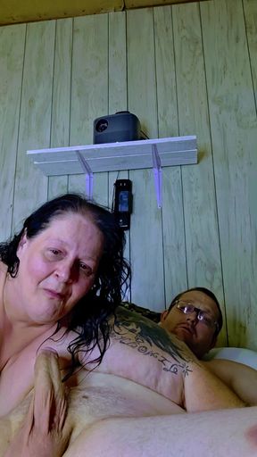 He&#039;s a Satisfied Man with His Cock in Her Hand