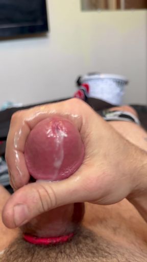 Went through gfs phone when she was in the shower. I cum to her cheating video