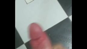 Mulheres, voc&ecirc_s acham pequeno ou m&eacute_dio ?