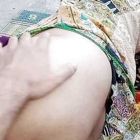 Most beautiful Desi couple sex video in the morning time