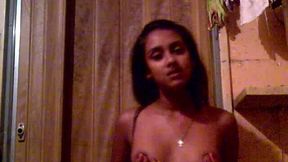 Impossible to watch this sweet Indian camgirl perform without cumming