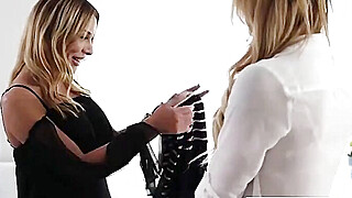 Tgirl Marissa Bounces On Casey Big Cock