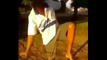veio dando moitai piruleta ao contrario