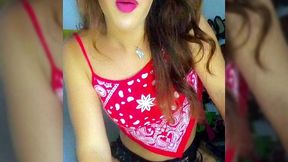termine de hacer videollamada, de paga y aproveche para montarme en el dildo pues estaba aun caliente