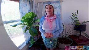 Stepsiblings try-out the anal loophole in the bathroom