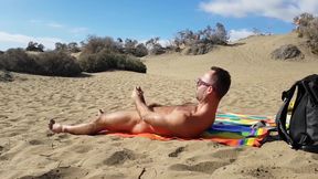 Public Handjob In The Dunes Of Gran Canaria 8 Min