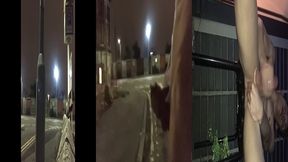 se exibindo pelado na rua, masturbando e se mostrando para os carros que passam com risco de flagra.