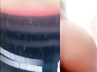 Cute Lightskin Black Squirting All On The Wang