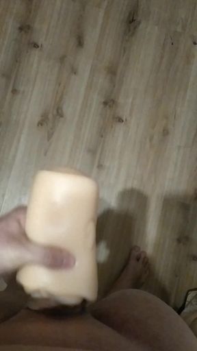 This Magnificent Masturbator Made Me Cum