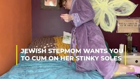 eet fetish cum jewish stepmom joi