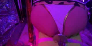 Toypleasurexxx - a Golden Toy for My Young Ass