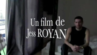 Amadores franceses gays caseiros se lambem e transam com camisinhas.