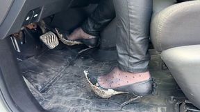 Pedal pumping, revving car, car stuck girl, Casadei boots and high heels pumps in mud, CSG, Nissan Qashqai got stuck in mud, girl stuck in mud, car pushing from mud