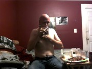 piggy feeding attempt cold mashed potatoes