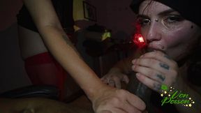 Duas vadias fetichistas punem o gringo infiel