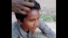 Indianos com um arco gigante metendo na ma&ccedil_&atilde_