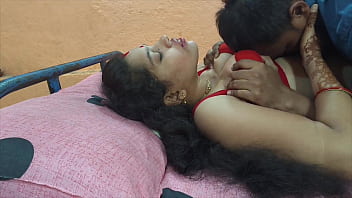 Pati Patni Ki Chup Chup Ke Waali Raat &ndash_ Bedroom Se Balcony Tak!
