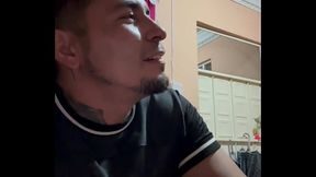 Cuando ando pasado de copas, todos los vatos se me hacen guapos y dejo que me destrocen