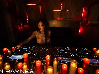 TECHNO AND MELONS