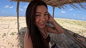 novinha fodendo no pelo na beira da praia e levou no rabo - mily fire