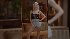 ”Beautiful friends Angelika Grays, Zazie Skymm & Sybil have sexy lesbian 3some”