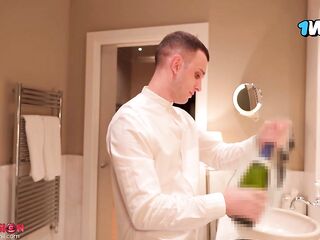 ???? I screwed the hotel waiter during the time that my spouse was in a encounter - Miss pasion