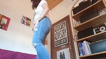 Your girl with the amputated feet