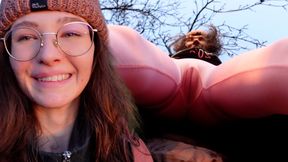 Skinny Girl shows Outdoor Cameltoe in Red SportLeggins