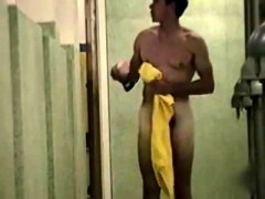 males shower