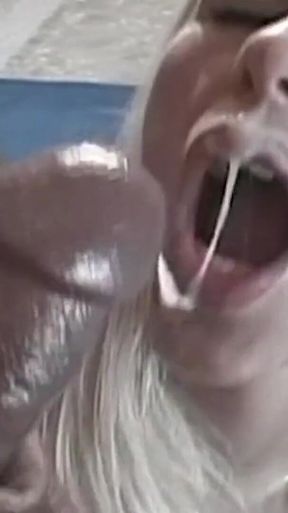 Vegas Girl Amber Has Her Pussy Penetrated, and Then She Receives a Mouthful of Come.