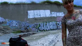 Slutty beach babe gets hard fucked and squirting orgasm