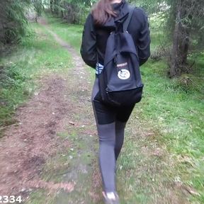 Hiking adventures fucking bubble butt hiker next to the tree with cumhot on her ass