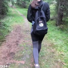 Hiking adventures fucking bubble butt hiker next to the tree with cumhot on her ass