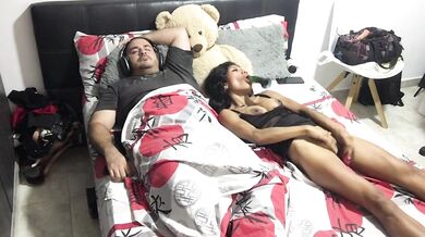 LESBIAN AND HETERO COUPLES FUCK PASSIONATELY.