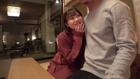 рея Big Busty Brunette Fingers Her Asian Delights in HD
