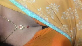 Indian Shemale in Saree2