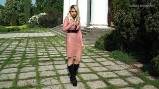 katerina piglet latex on public