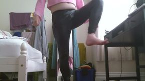 Wetlook leggings exercise turns tease with tight gear and hardon